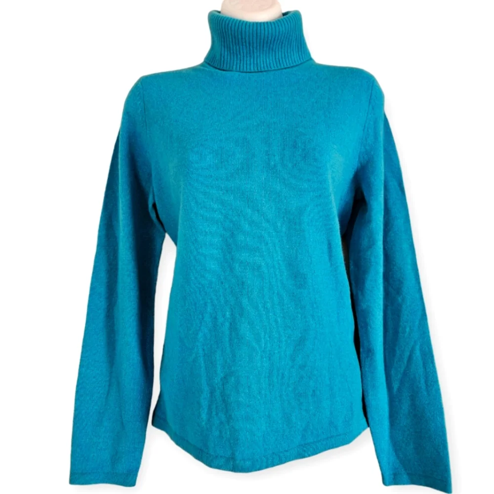 NWT Lord & Taylor aqua blue 100% cashmere turtleneck sweater Womens Medium
